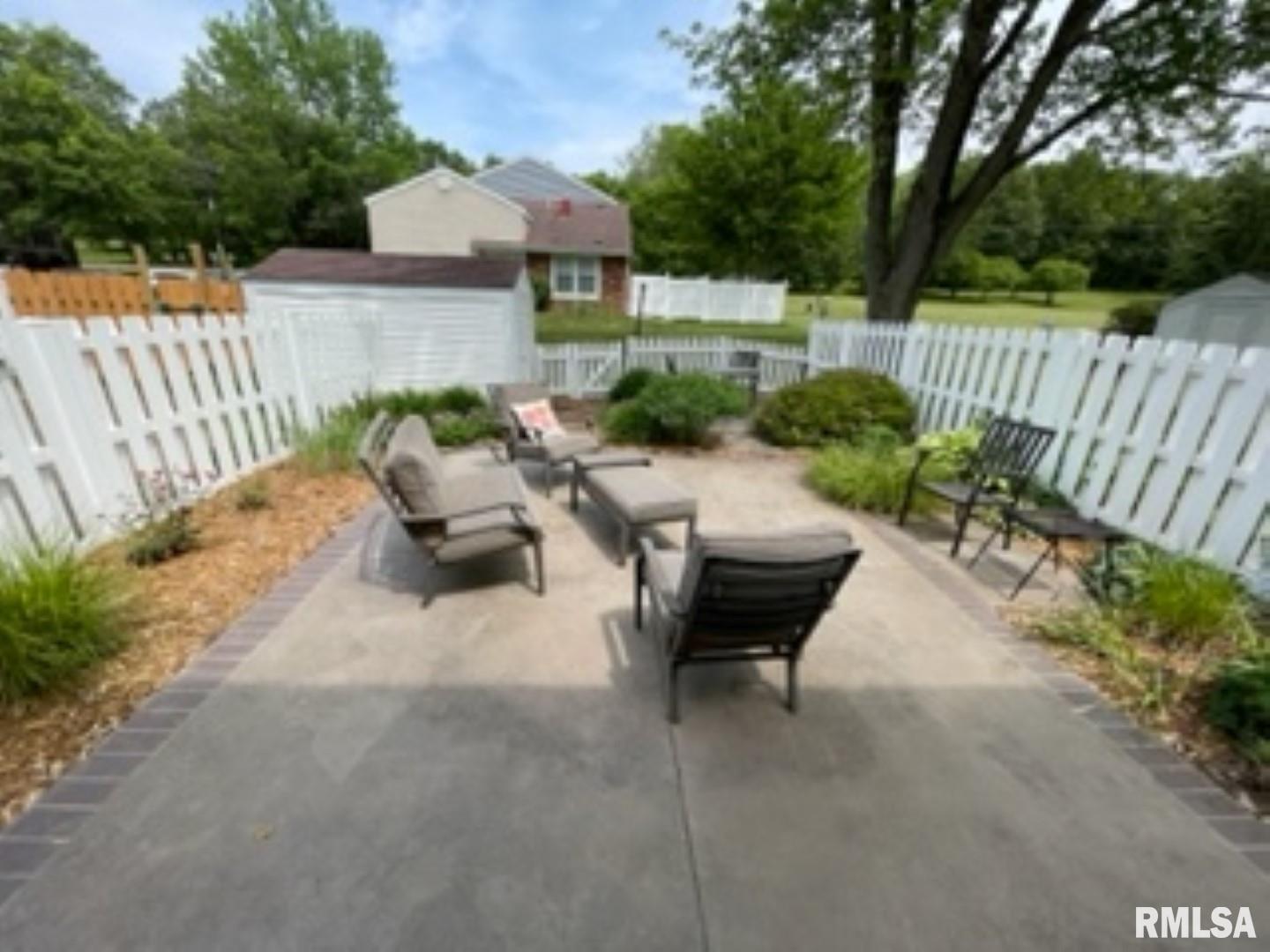 25 South Yorktown Road Macomb, IL 61455 - Photo 25 of 26 Gallery Image 25