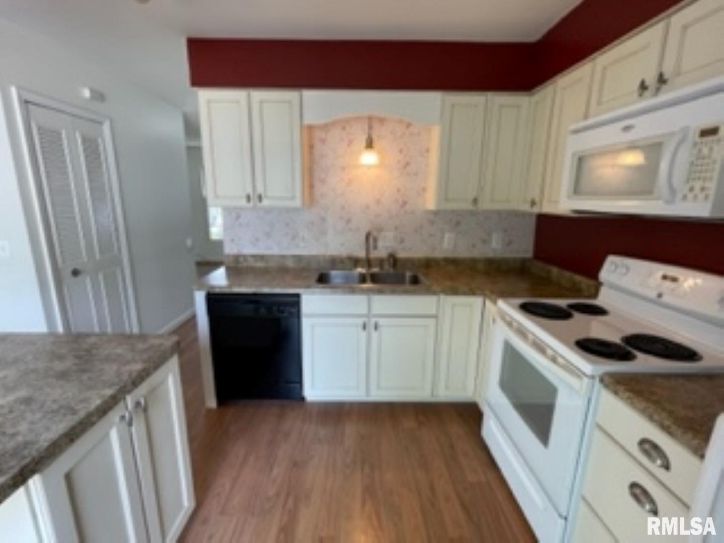 25 South Yorktown Road Macomb, IL 61455 - Photo 8 of 26 Gallery Image 8