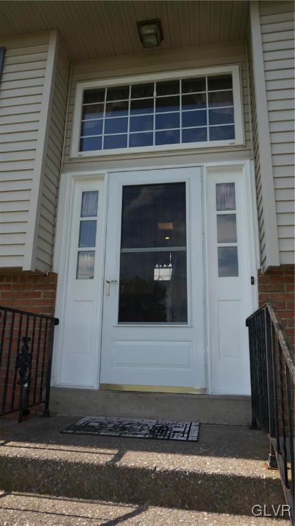 3846 Carter Road Bethlehem, PA 18020 - Photo 7 of 49 Gallery Image 7