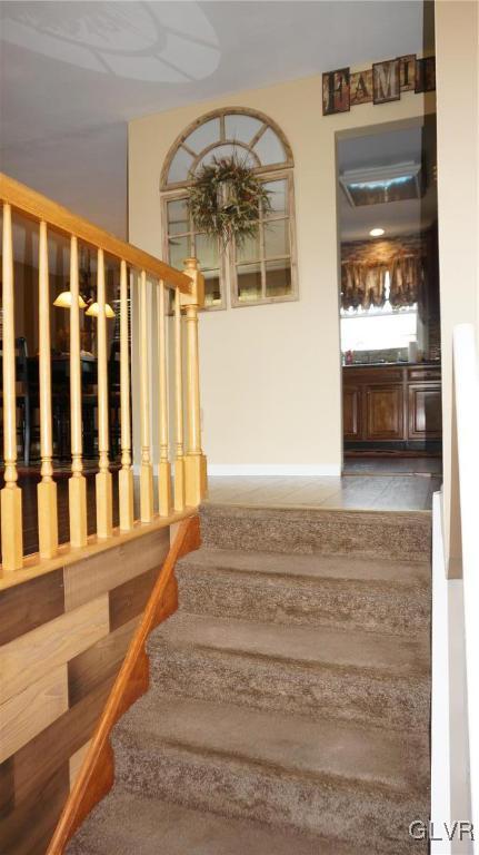 3846 Carter Road Bethlehem, PA 18020 - Photo 9 of 49 Gallery Image 9