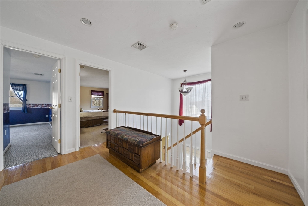 19 Selwyn Road Braintree, MA 02184 - Photo 14 of 40