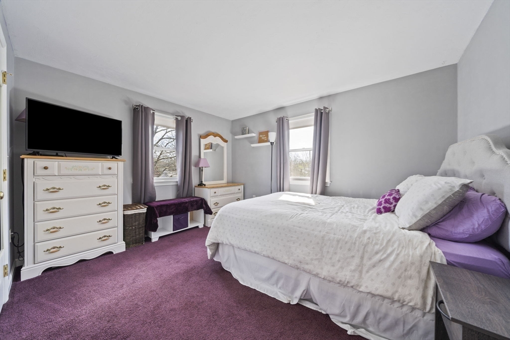 19 Selwyn Road Braintree, MA 02184 - Photo 17 of 40