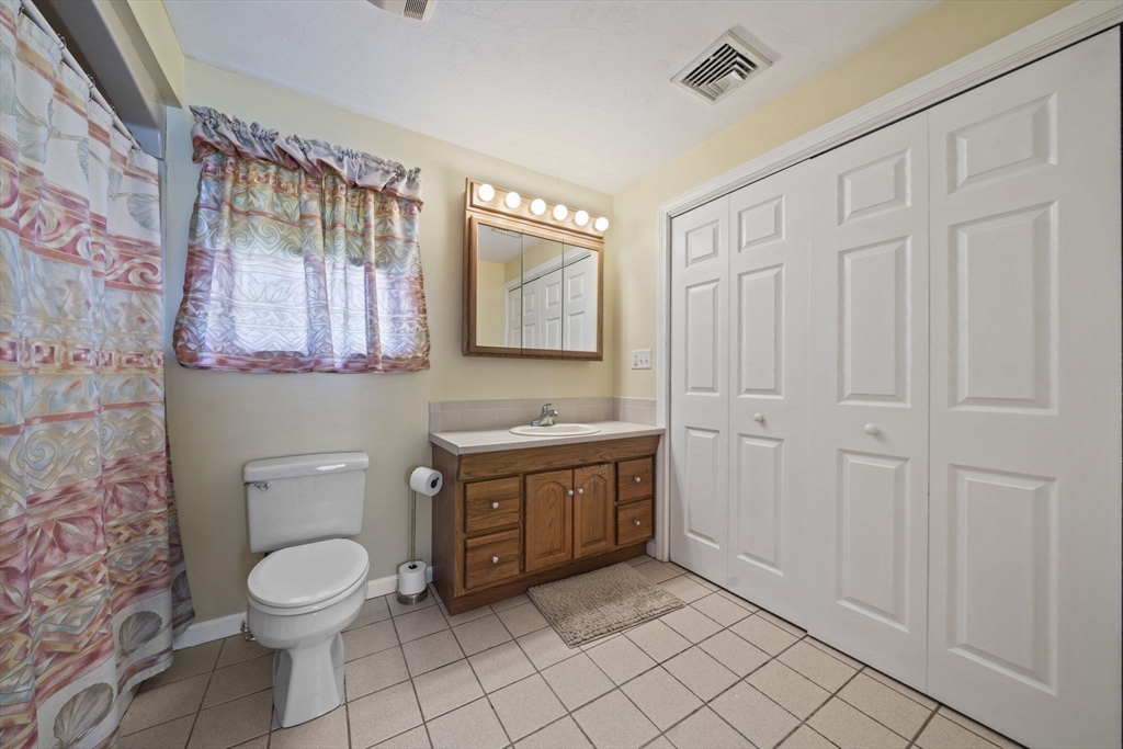 19 Selwyn Road Braintree, MA 02184 - Photo 19 of 40