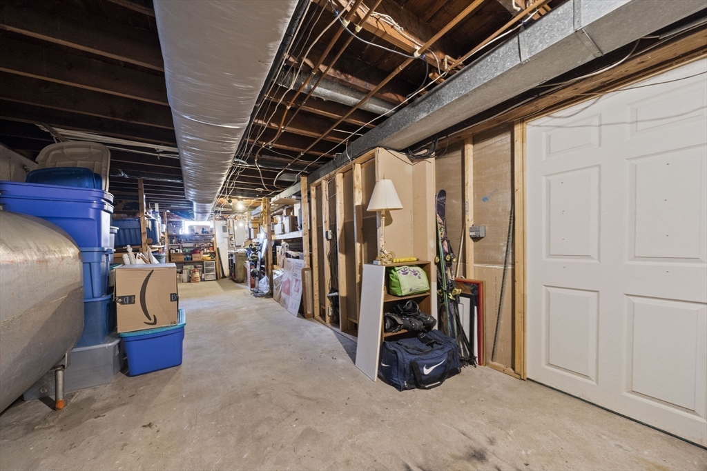 19 Selwyn Road Braintree, MA 02184 - Photo 23 of 40