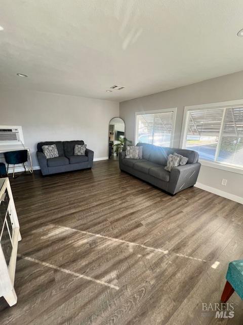 50 River Road, Unit SPC Isleton, CA 94571 - Photo 12 of 32 Large living room.