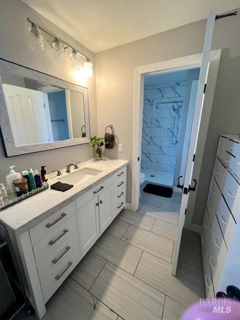 50 River Road, Unit SPC Isleton, CA 94571 - Photo 31 of 32 Master bathroom