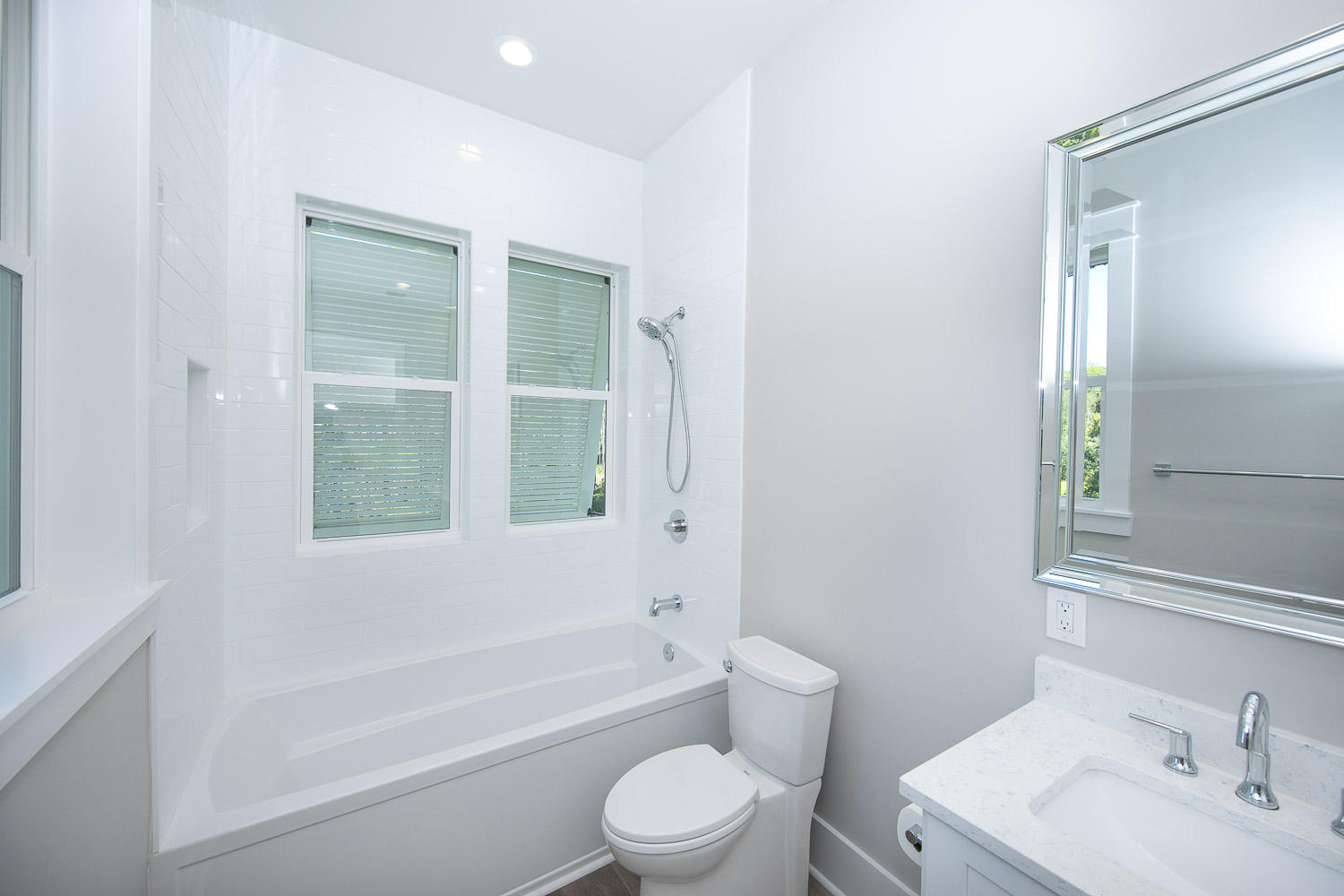 40 Kristin Court Santa Rosa Beach, FL 32459 - Photo 48 of 87 a bathroom with a toilet a sink and a bathtub