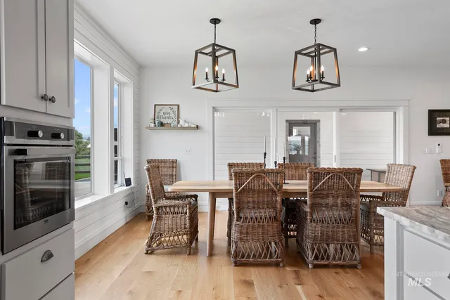 $9,950,000 | 55959 Highway 244, La Grande, OR 97850