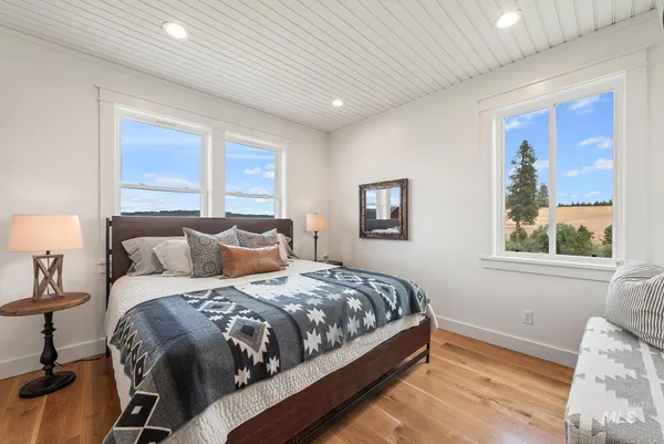 $9,950,000 | 55959 Highway 244, La Grande, OR 97850