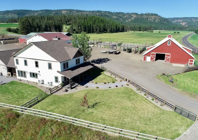 $9,950,000 | 55959 Highway 244, La Grande, OR 97850