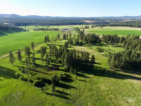 $9,950,000 | 55959 Highway 244, La Grande, OR 97850