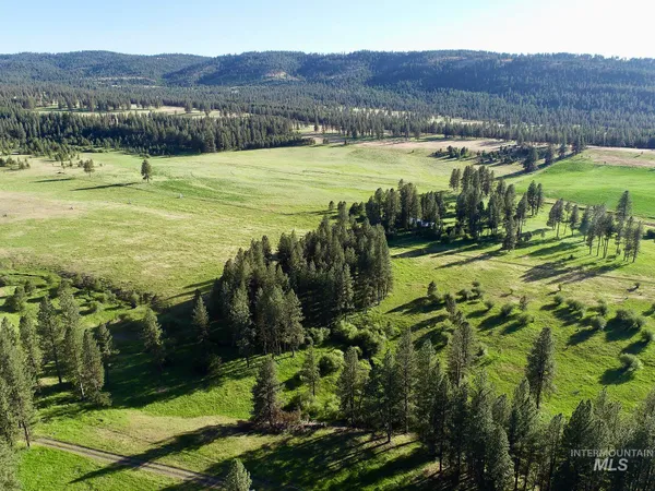 $9,950,000 | 55959 Highway 244, La Grande, OR 97850