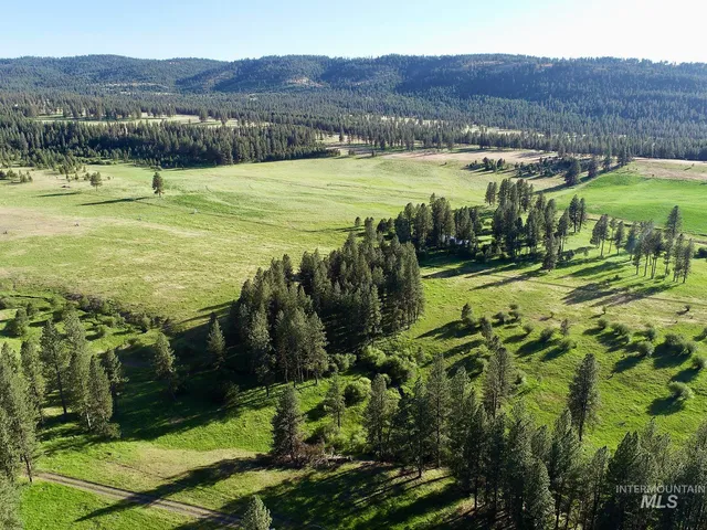 $9,950,000 | 55959 Highway 244, La Grande, OR 97850