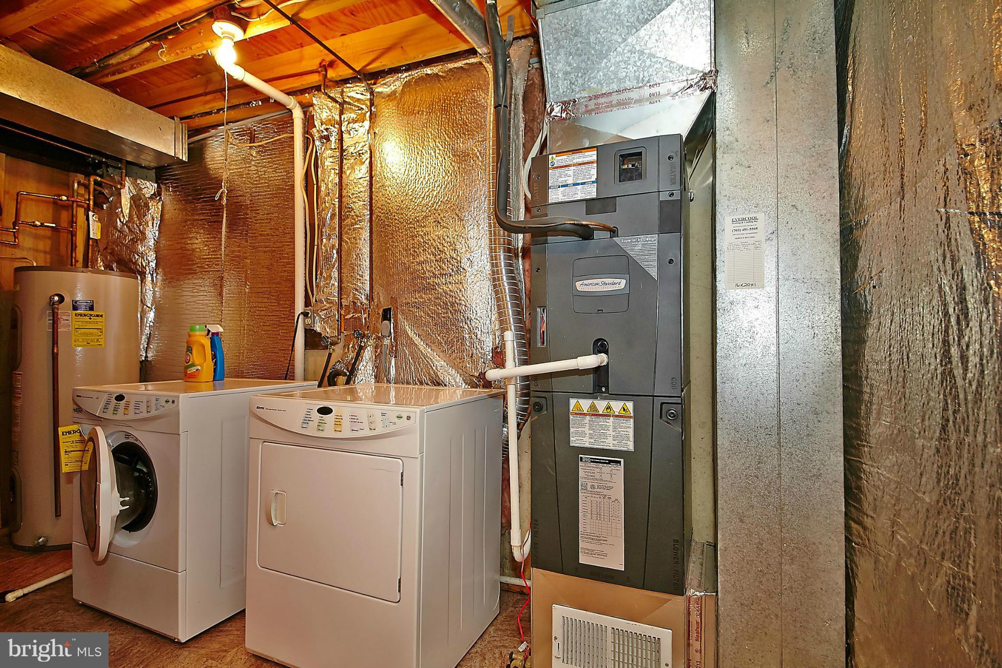 6256 Hillside Road Springfield, VA 22152 - Photo 25 of 30 a utility room with dryer and washer