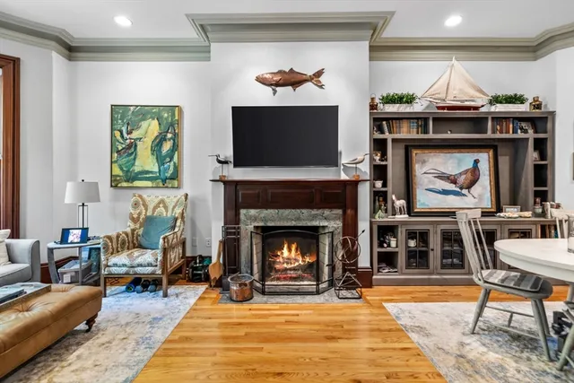 $1,025,000 | 16 Holyoke Street, Unit 2, Boston, MA 02116