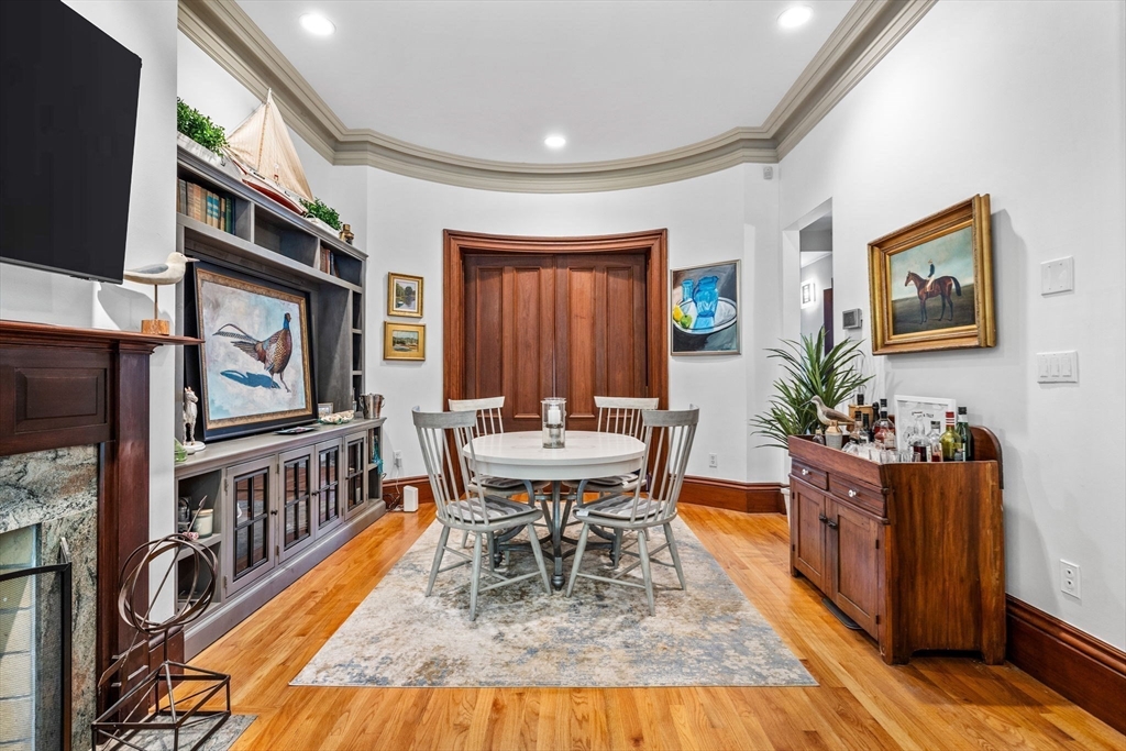 16 Holyoke Street, Unit 2 Boston, MA 02116 - Photo 4 of 13