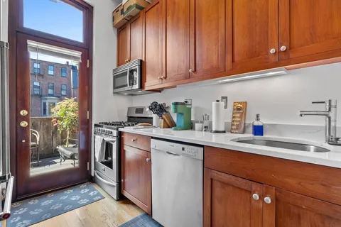 $1,059,000 | 16 Holyoke Street, Unit 2, Boston, MA 02116