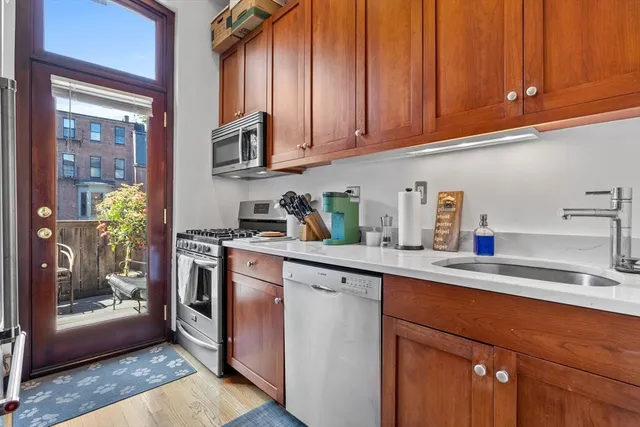 $1,025,000 | 16 Holyoke Street, Unit 2, Boston, MA 02116