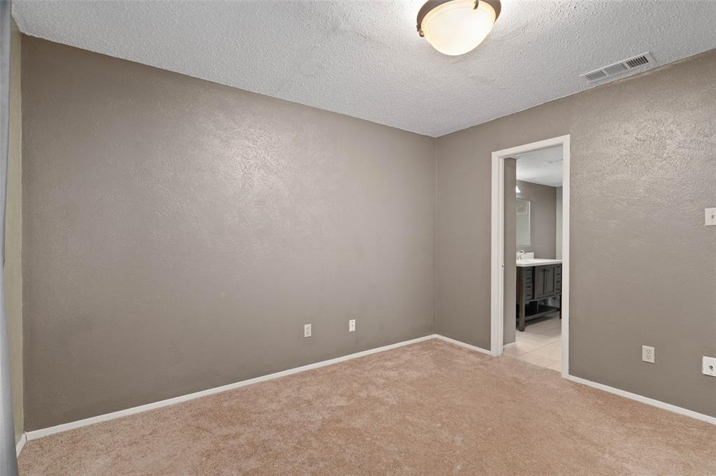 4327 Madera Road Irving, TX 75038 - Photo 11 of 17
