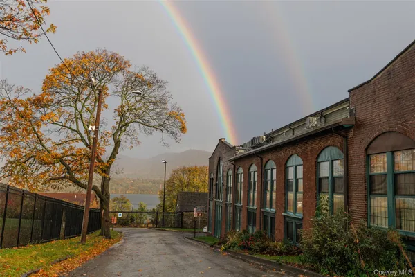 $287,000 | 70 Johnes Street, Unit 325E, Newburgh, NY 12550