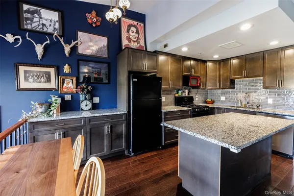 $287,000 | 70 Johnes Street, Unit 325E, Newburgh, NY 12550