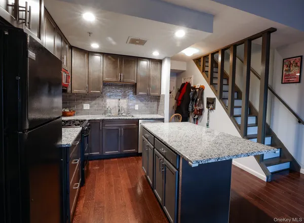 $287,000 | 70 Johnes Street, Unit 325E, Newburgh, NY 12550