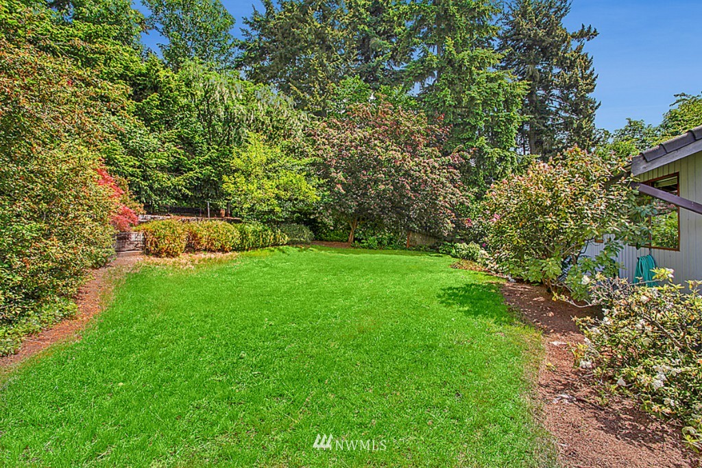 18760 Ridgefield Road Northwest Shoreline, WA 98177 - Photo 22 of 25