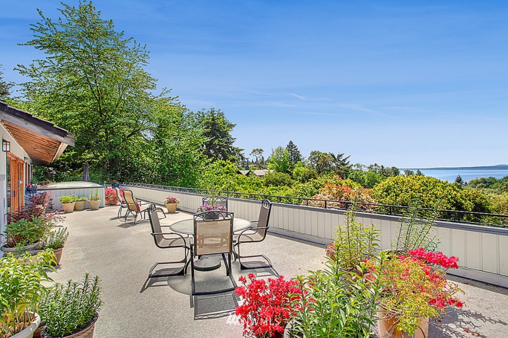 18760 Ridgefield Road Northwest Shoreline, WA 98177 - Photo 4 of 25