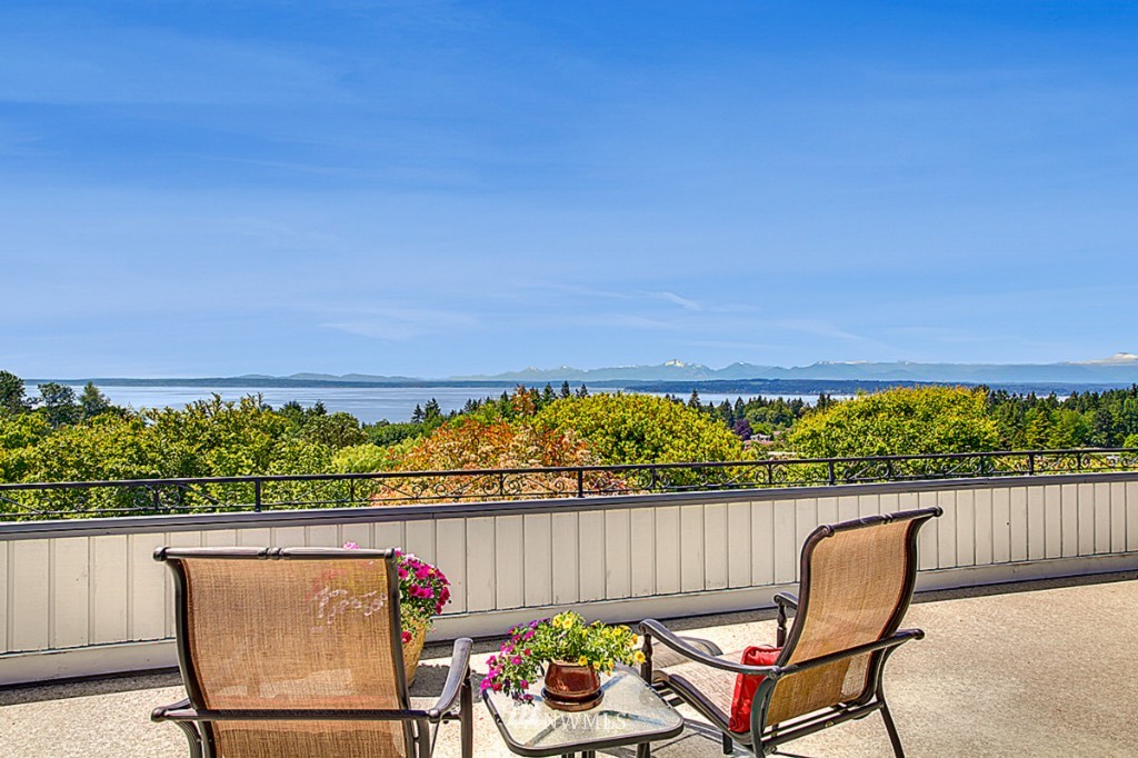 18760 Ridgefield Road Northwest Shoreline, WA 98177 - Photo 5 of 25