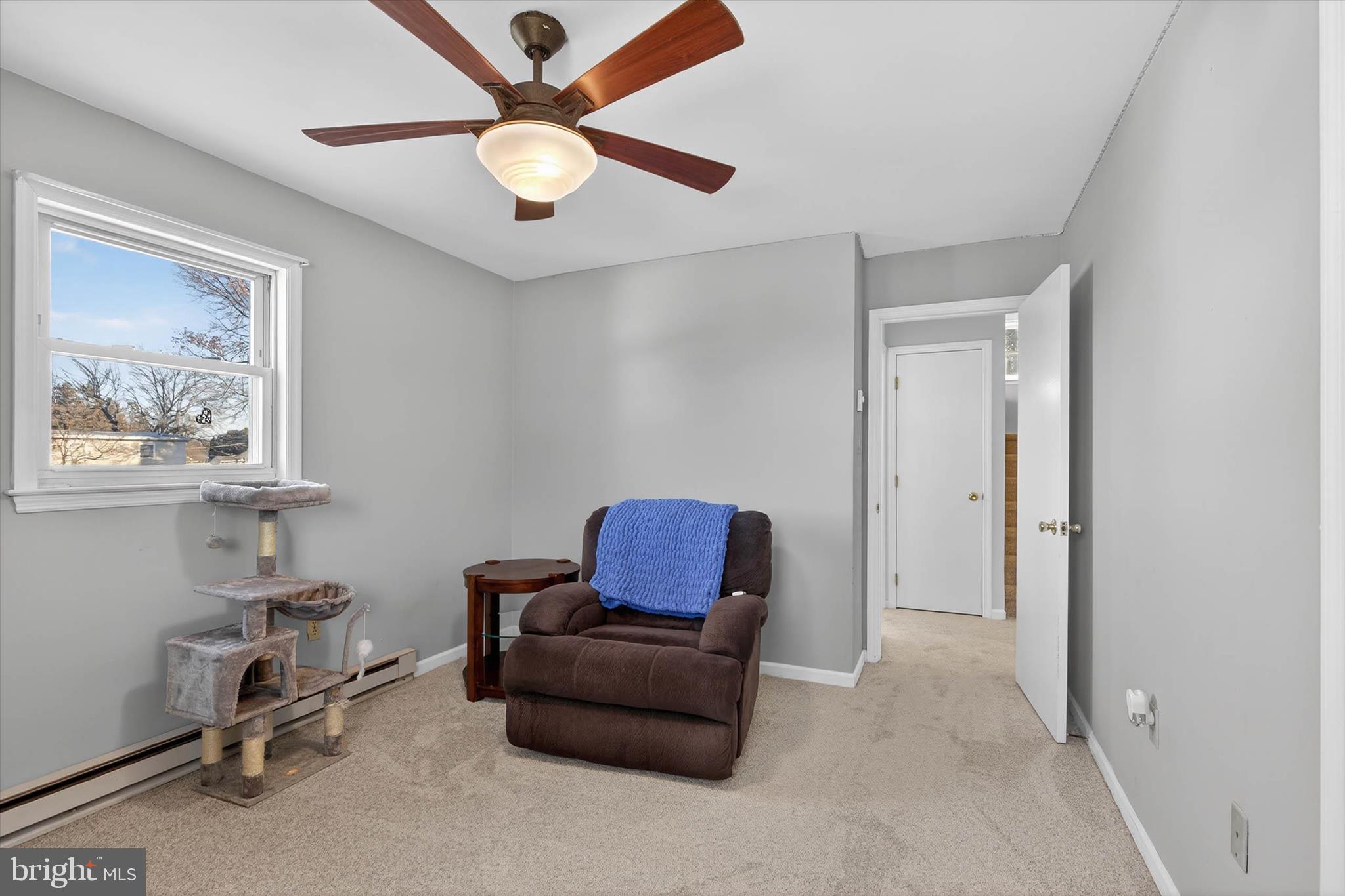 27 Rosemont Avenue Reading, PA 19607 - Photo 18 of 49 a living room with furniture and a window