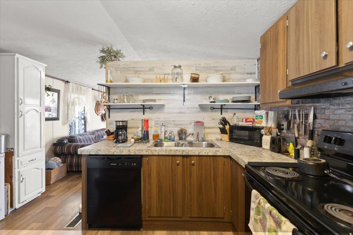 559 Mccamy Sumach Road Chatsworth, GA 30705 - Photo 10 of 26 11-IMG_8307