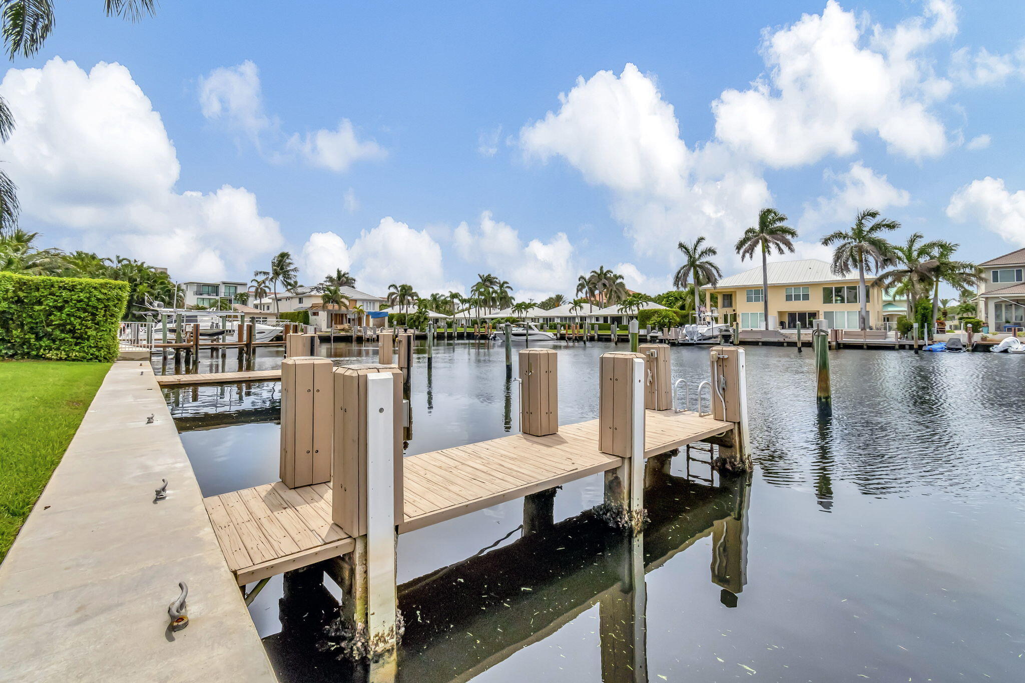 1710 South Ocean Boulevard, Unit 32 Delray Beach, FL 33483 - Photo 46 of 58 Private docks