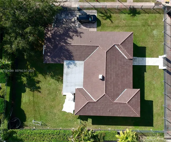 $2,250,000 | 1558 Sevilla Avenue, Coral Gables, FL 33134