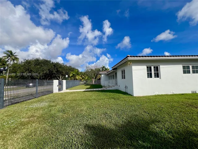 $2,250,000 | 1558 Sevilla Avenue, Coral Gables, FL 33134