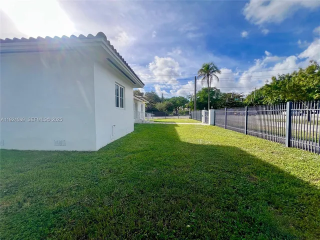 $2,250,000 | 1558 Sevilla Avenue, Coral Gables, FL 33134