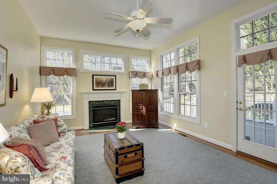 7 Watkins Row Edgewater, MD 21037 - Photo 8 of 29 Family Room