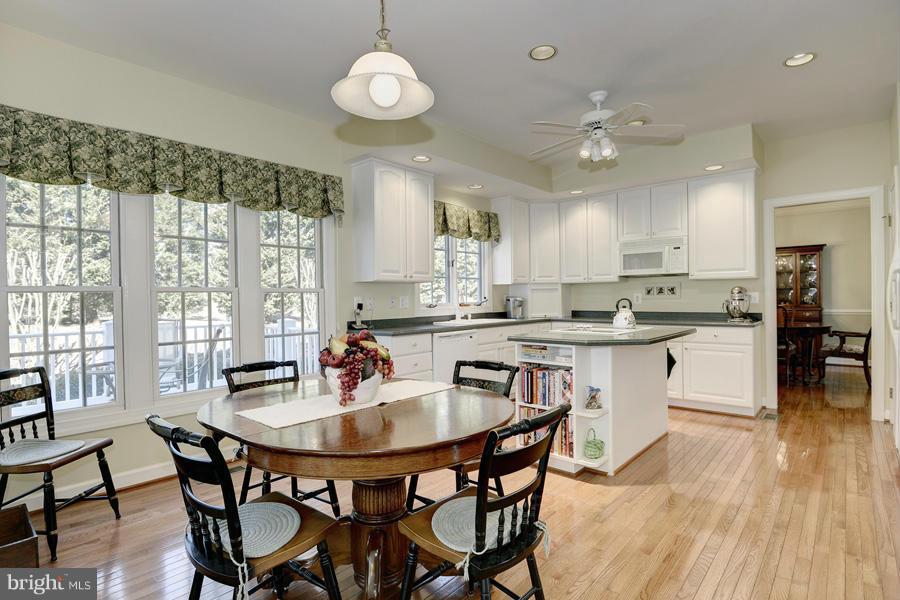 7 Watkins Row Edgewater, MD 21037 - Photo 9 of 29 Interior (General)
