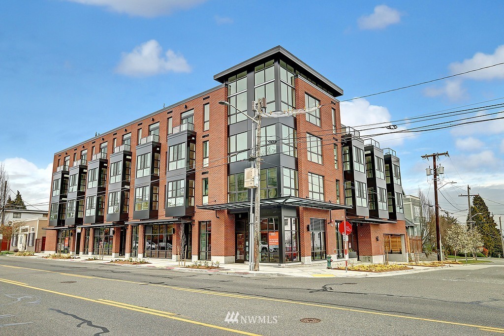 308 North 68th Street, Unit 301 Seattle, WA 98103 - Photo 1 of 21 Gallery Image 1