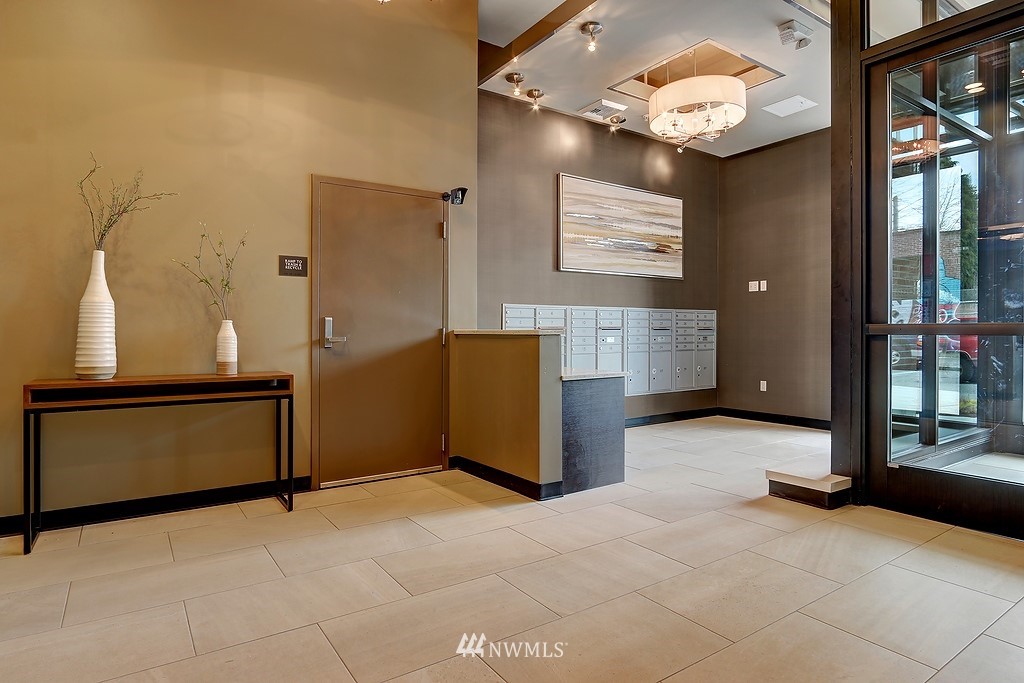 308 North 68th Street, Unit 301 Seattle, WA 98103 - Photo 2 of 21 Gallery Image 2