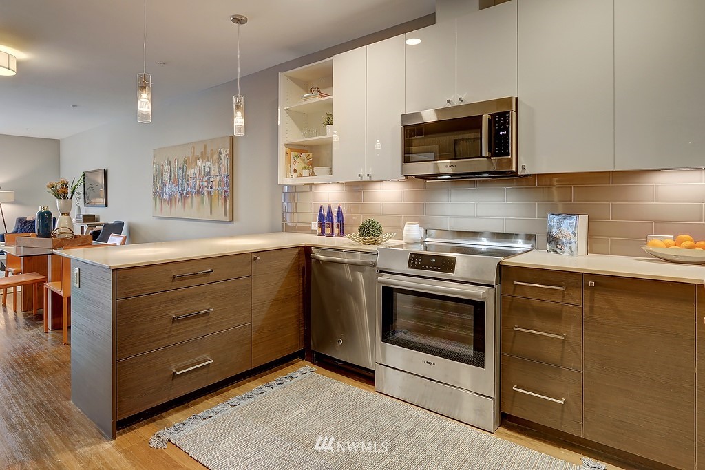 308 North 68th Street, Unit 301 Seattle, WA 98103 - Photo 4 of 21 Gallery Image 4