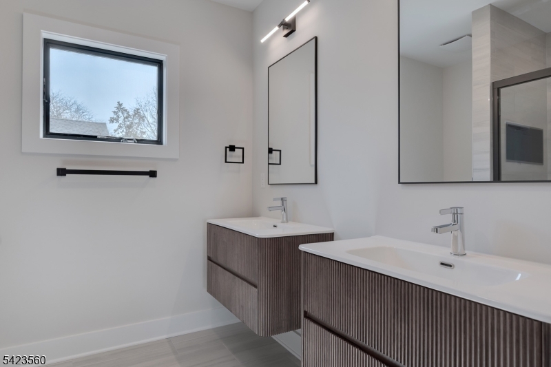 83 Orchard Road Chatham, NJ 07928 - Photo 23 of 40