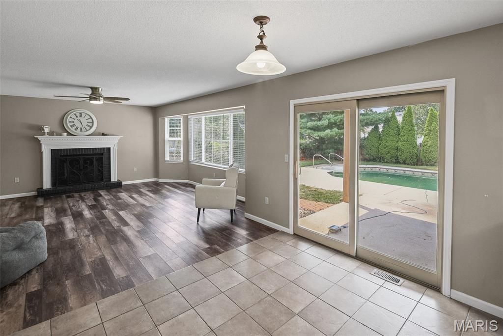 2509 Hunters Ridge Edwardsville, IL 62025 - Photo 16 of 42 Gallery Image 16