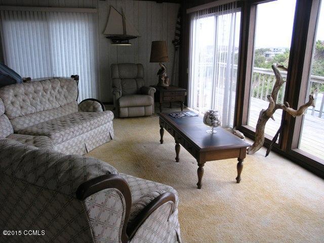1012 East Fort Macon Road Atlantic Beach, NC 28512 - Photo 4 of 18 Open Great Room