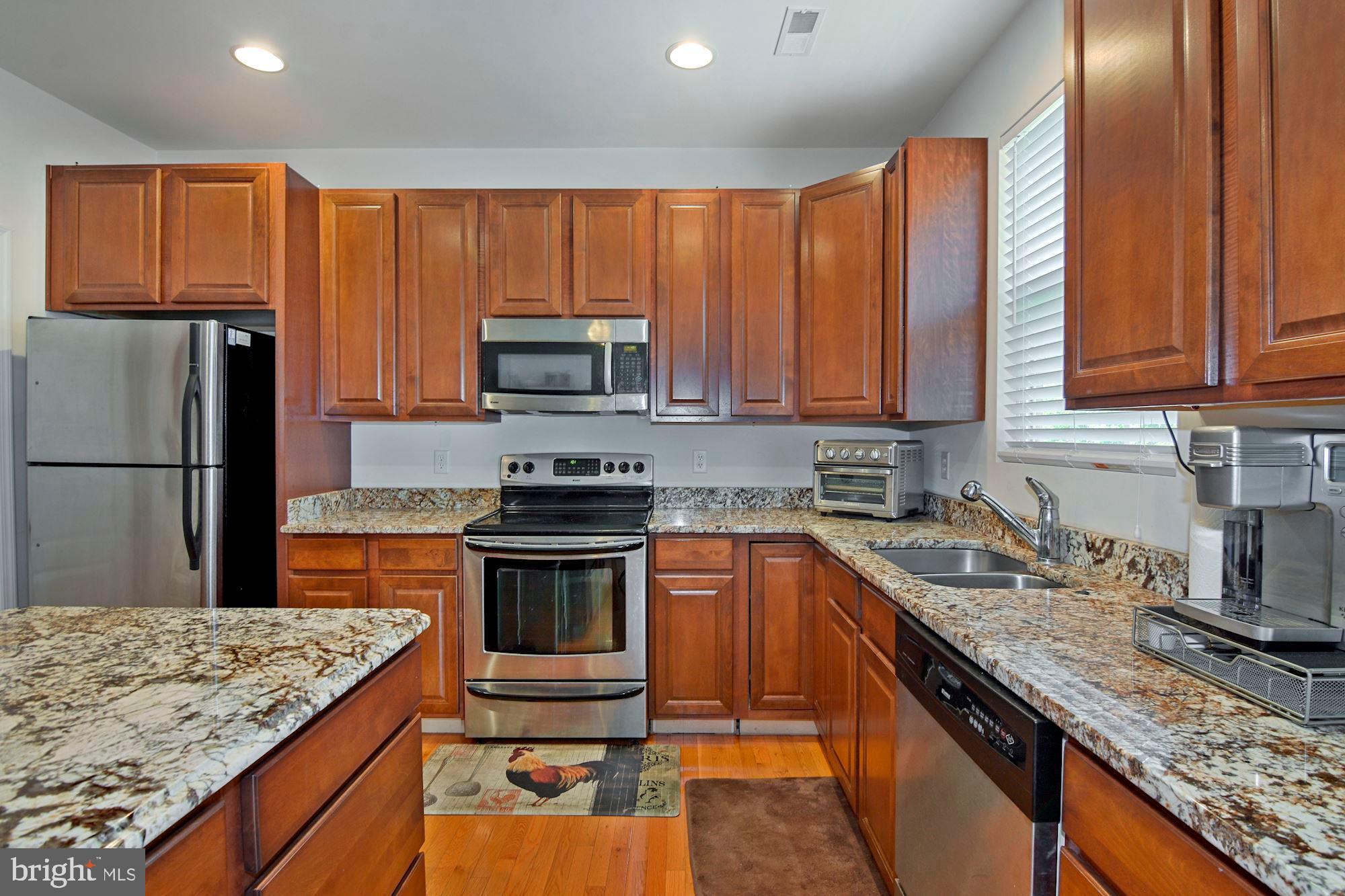1604 Hilltop Road Edgewater, MD 21037 - Photo 9 of 35