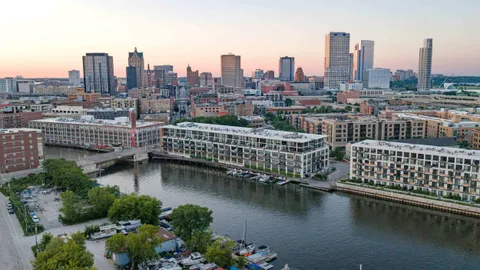 $949,900 | 311 East Erie Street, Unit 408, Milwaukee, WI 53202