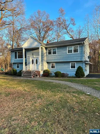 $5,999 | 718 Spring Avenue, Ridgewood, NJ 07450