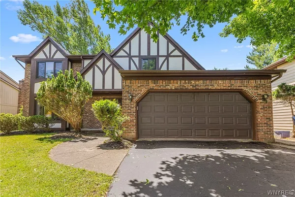 $450,000 | 47 Windridge Court, Amherst, NY 14221