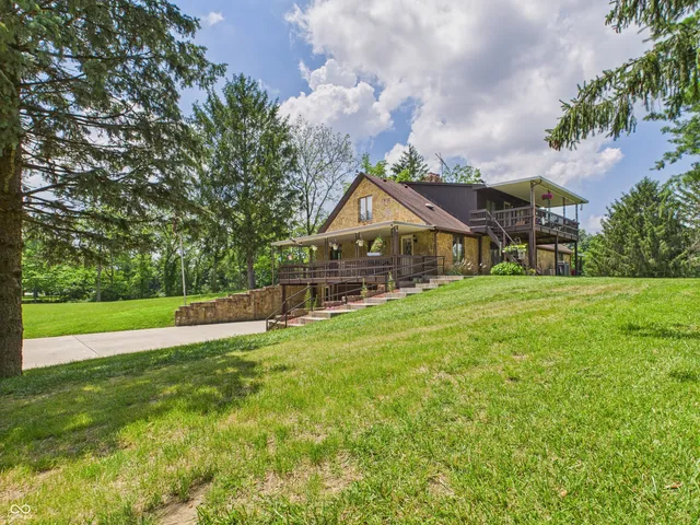 $4,295,000 | 2000 Hawthorne Drive, Plainfield, IN 46168