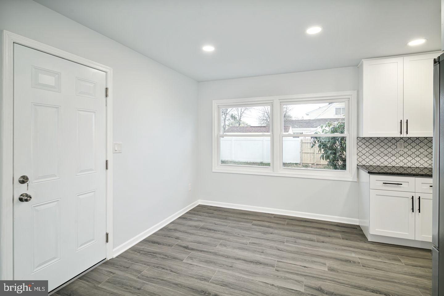 2 Long Loop Road Levittown, PA 19056 - Photo 9 of 29 Dining Room
