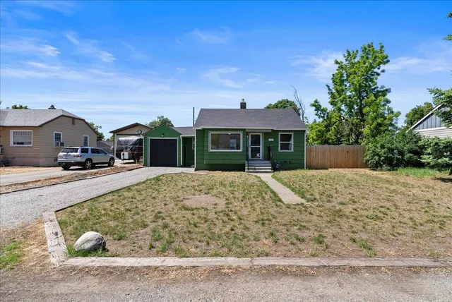 $424,999 | 1403 North Farr Road, Spokane, WA 99206